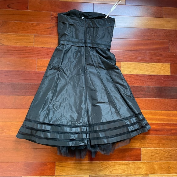 Vera Wang Strapless Black Tulle Dress - Picture 2 of 3